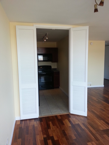655 West Irving Park Road, Unit 1214 Chicago, IL 60613 - Photo 4 of 11