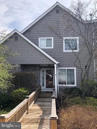 $3,600 | 20 Lantern Lane, Unit 20, Chesterbrook, PA 19087