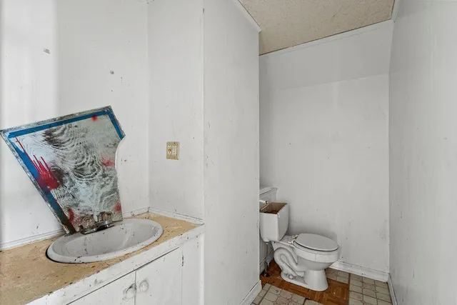 $165,000 | 82 Summer Street, Dover-Foxcroft, ME 04426