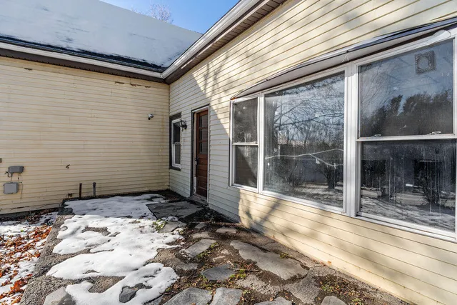 $165,000 | 82 Summer Street, Dover-Foxcroft, ME 04426