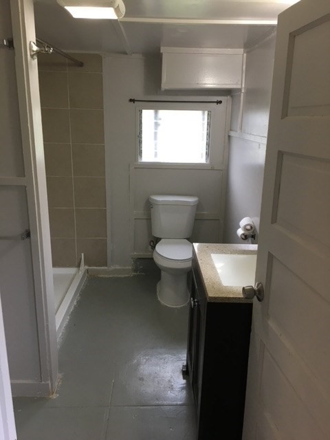 17-304 Volcano Road Kurtistown, HI 96749 - Photo 10 of 13 a bathroom with a toilet and a sink