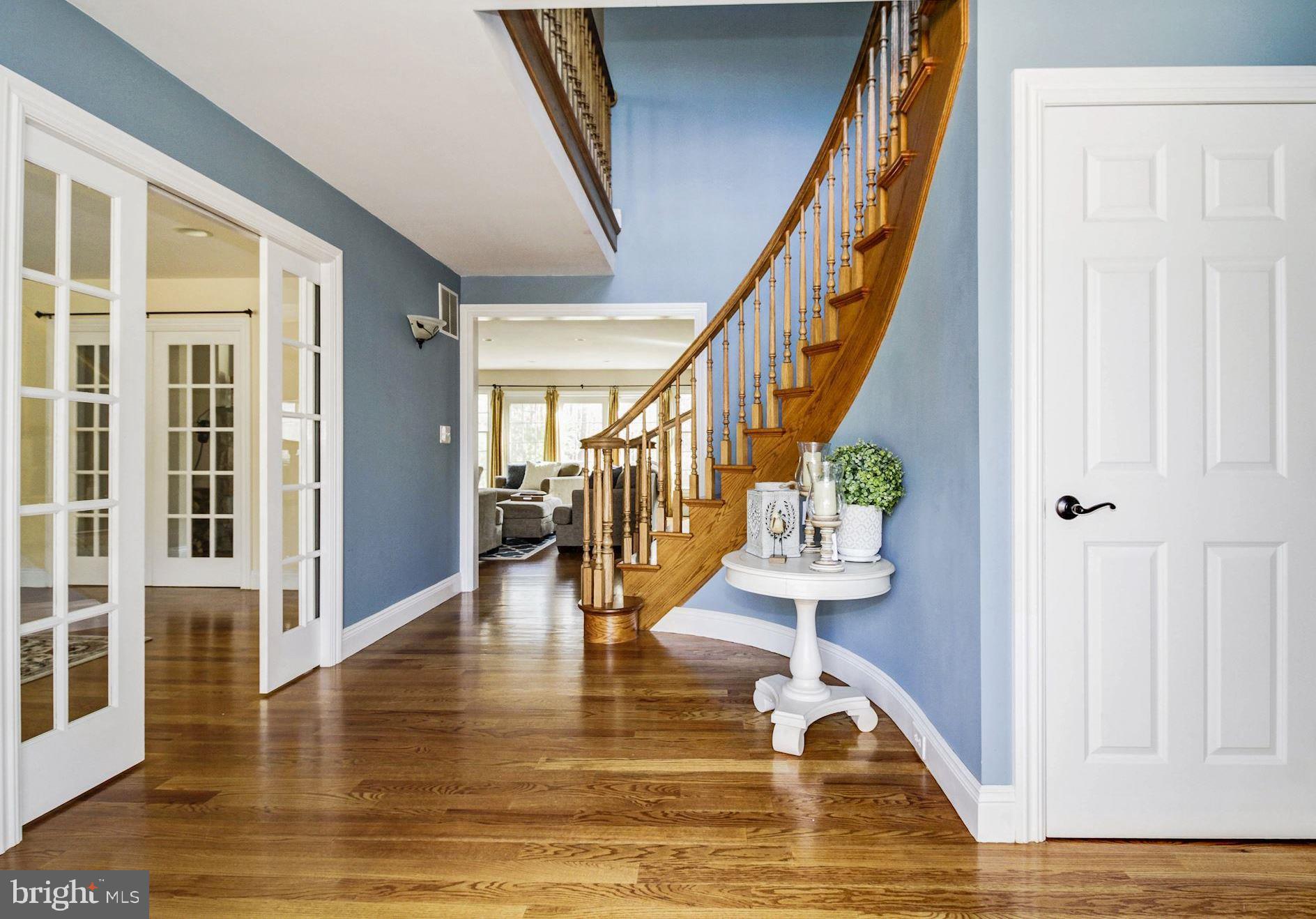 345 Riverside Drive Port Republic, NJ 08241 - Photo 5 of 63 Open foyer