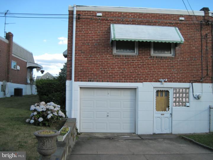 8918 Blue Grass Road Philadelphia, PA 19152 - Photo 10 of 10 Gallery Image 10