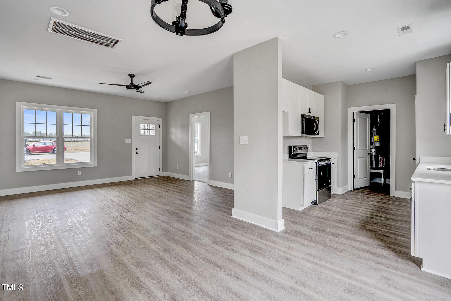 2521 Rolesville Road Wendell, NC 27591 - Photo 10 of 30 Dining Area/Kitchen/Living Room