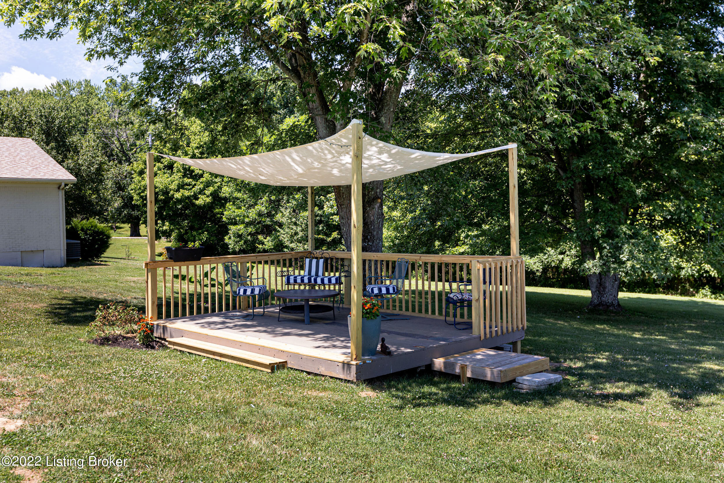 1500 Green-Wilson Road Frankfort, KY 40601 - Photo 35 of 46 Fire Pit/Deck