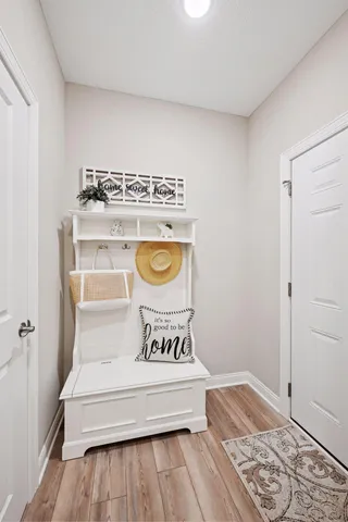 $779,900 | 934 Goldfinch Street, Chaska, MN 55318