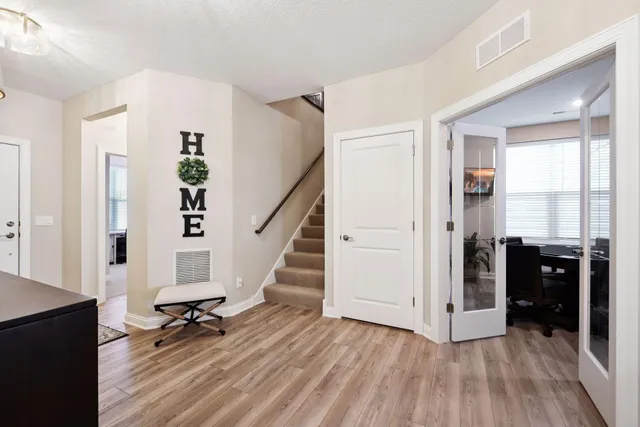 $779,900 | 934 Goldfinch Street, Chaska, MN 55318