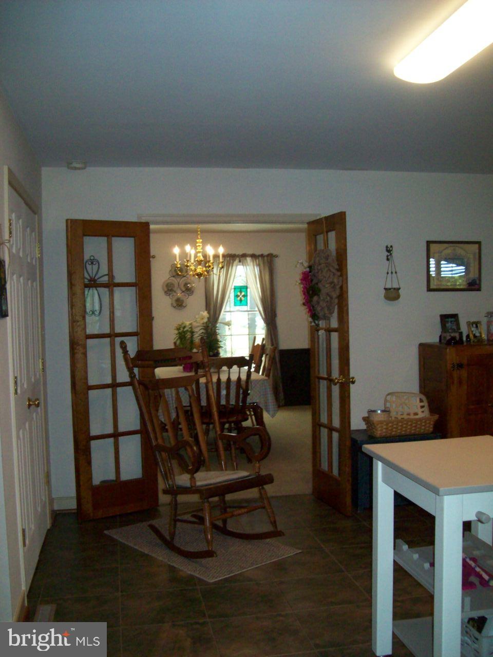 7708 Levin Dashiell Road Hebron, MD 21830 - Photo 22 of 95 Looking from kit to dr