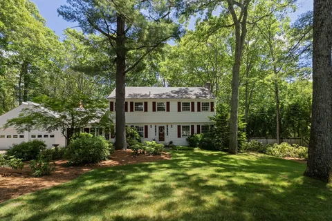 $900,000 | 58 Sycamore Drive, East Greenwich, RI 02818