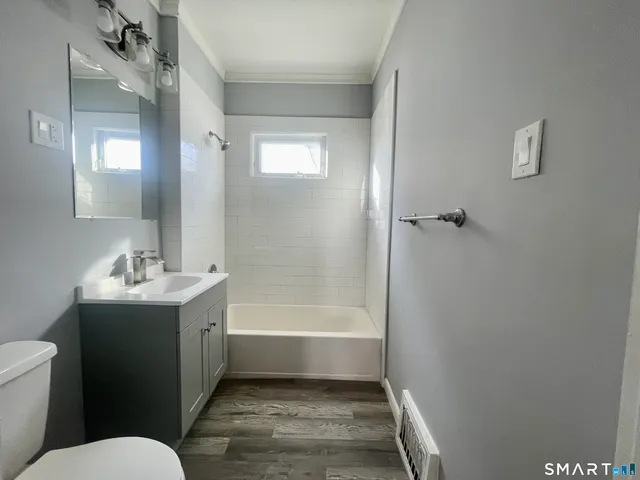 $2,800 | 87 Melrose Avenue, Waterbury, CT 06705