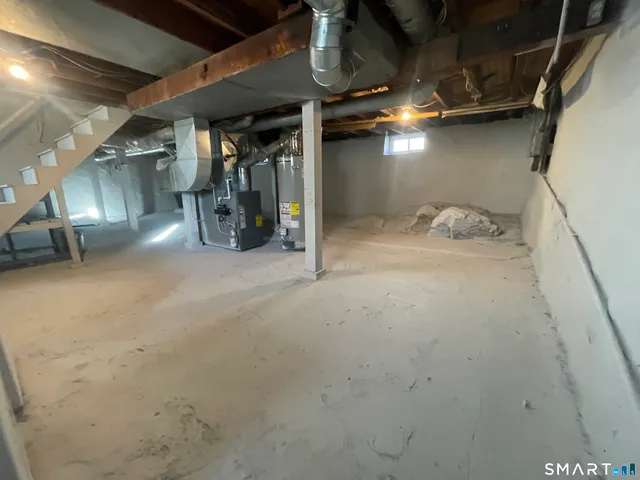 $2,800 | 87 Melrose Avenue, Waterbury, CT 06705