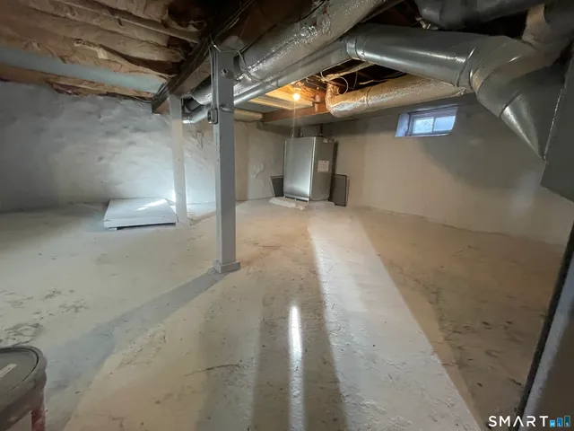 $2,800 | 87 Melrose Avenue, Waterbury, CT 06705