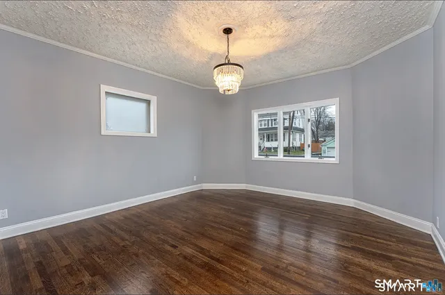 $2,600 | 87 Melrose Avenue, Waterbury, CT 06705