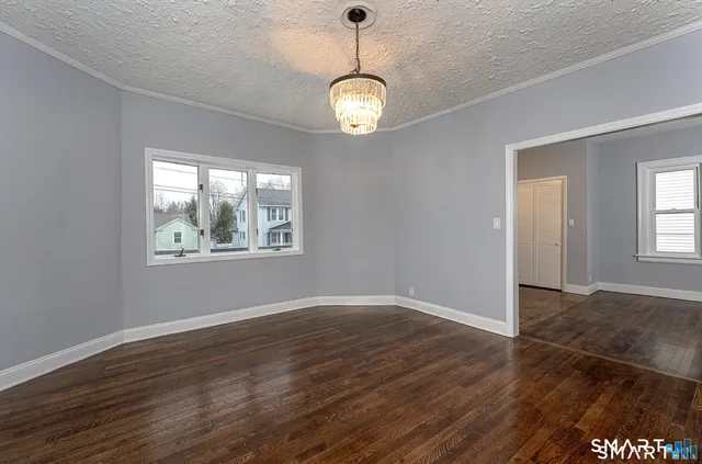 $2,600 | 87 Melrose Avenue, Waterbury, CT 06705