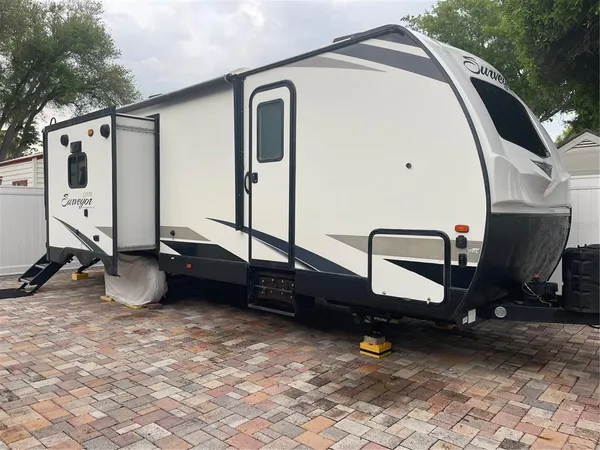 $104,500 | 20300 Leonard Road, Unit 78, Lutz, FL 33558