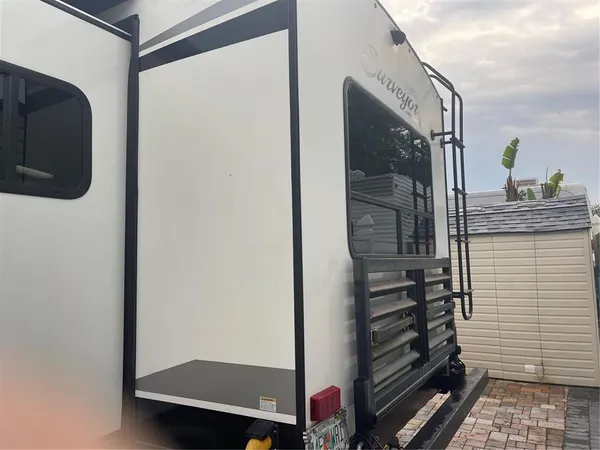 $104,500 | 20300 Leonard Road, Unit 78, Lutz, FL 33558