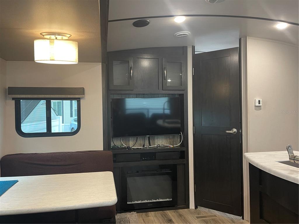 20300 Leonard Road, Unit 78 Lutz, FL 33558 - Photo 10 of 51