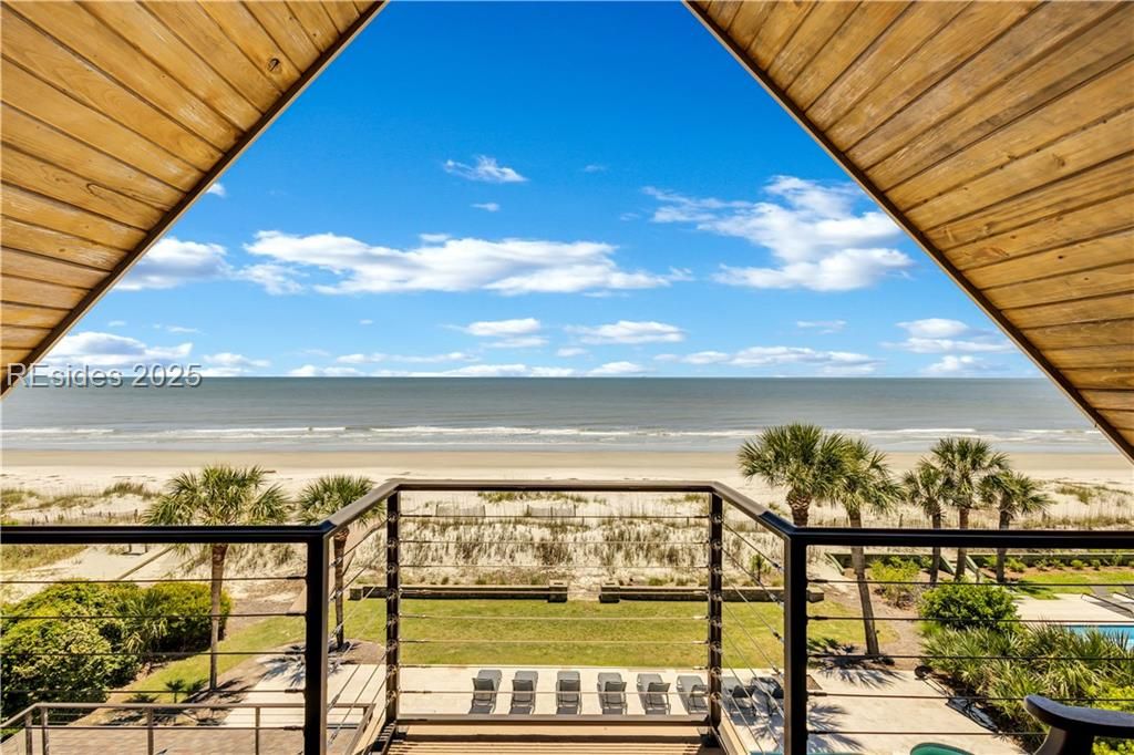 15 Grey Widgeon Road Hilton Head Island, SC 29928 - Photo 52 of 65 Dramatic view from kids oceanfront sleeping area