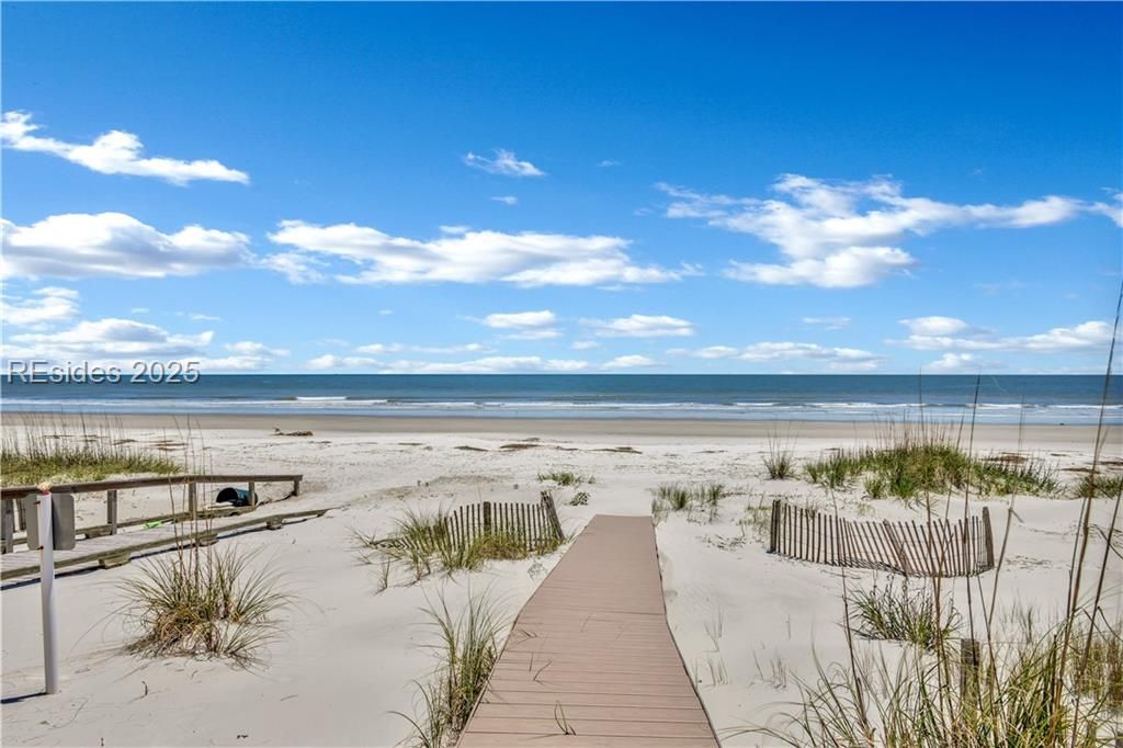 15 Grey Widgeon Road Hilton Head Island, SC 29928 - Photo 7 of 65 Only a few steps to the beach on your own private