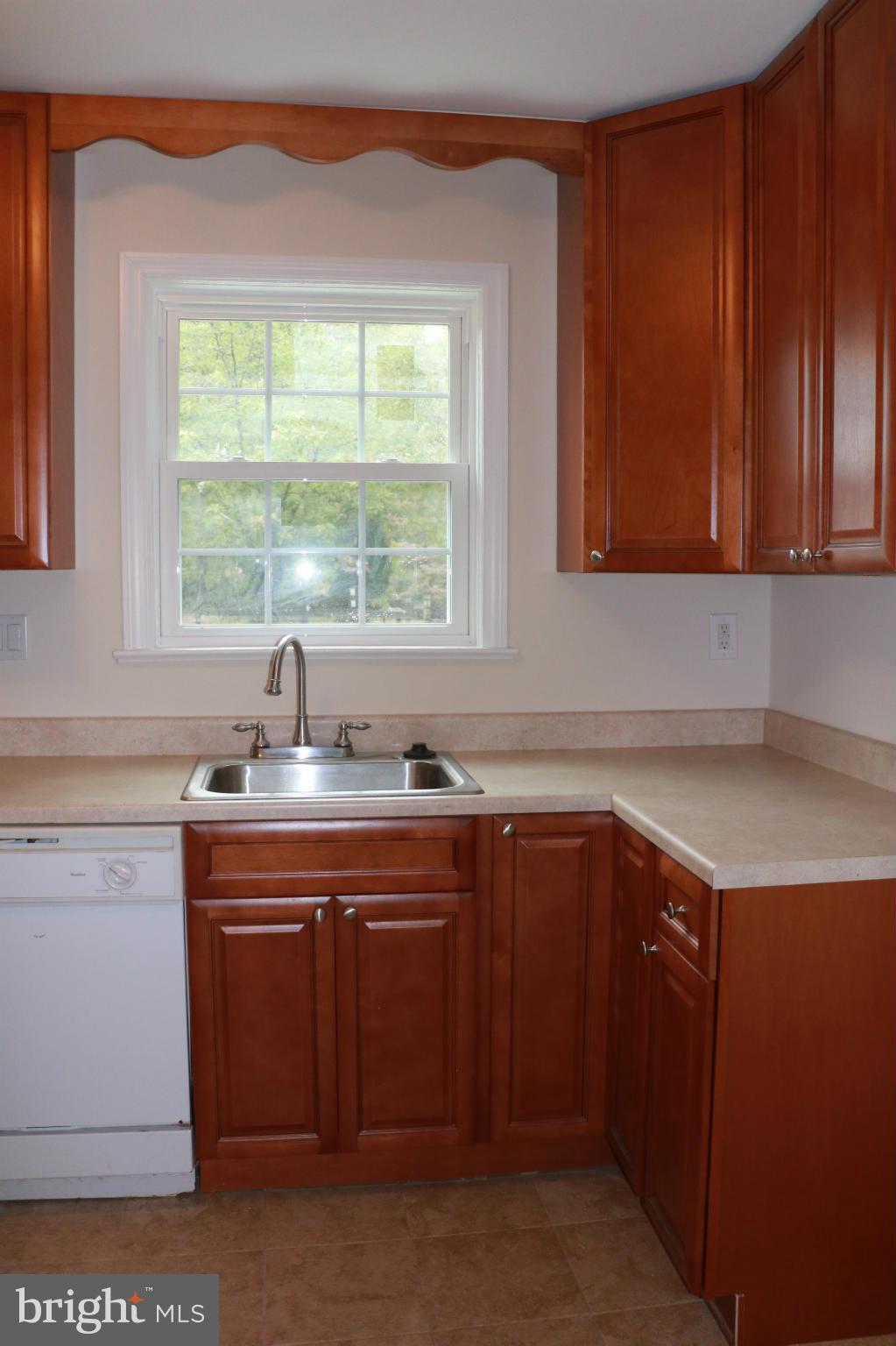 17901 Bentley Road Sandy Spring, MD 20860 - Photo 15 of 29 Kitchen