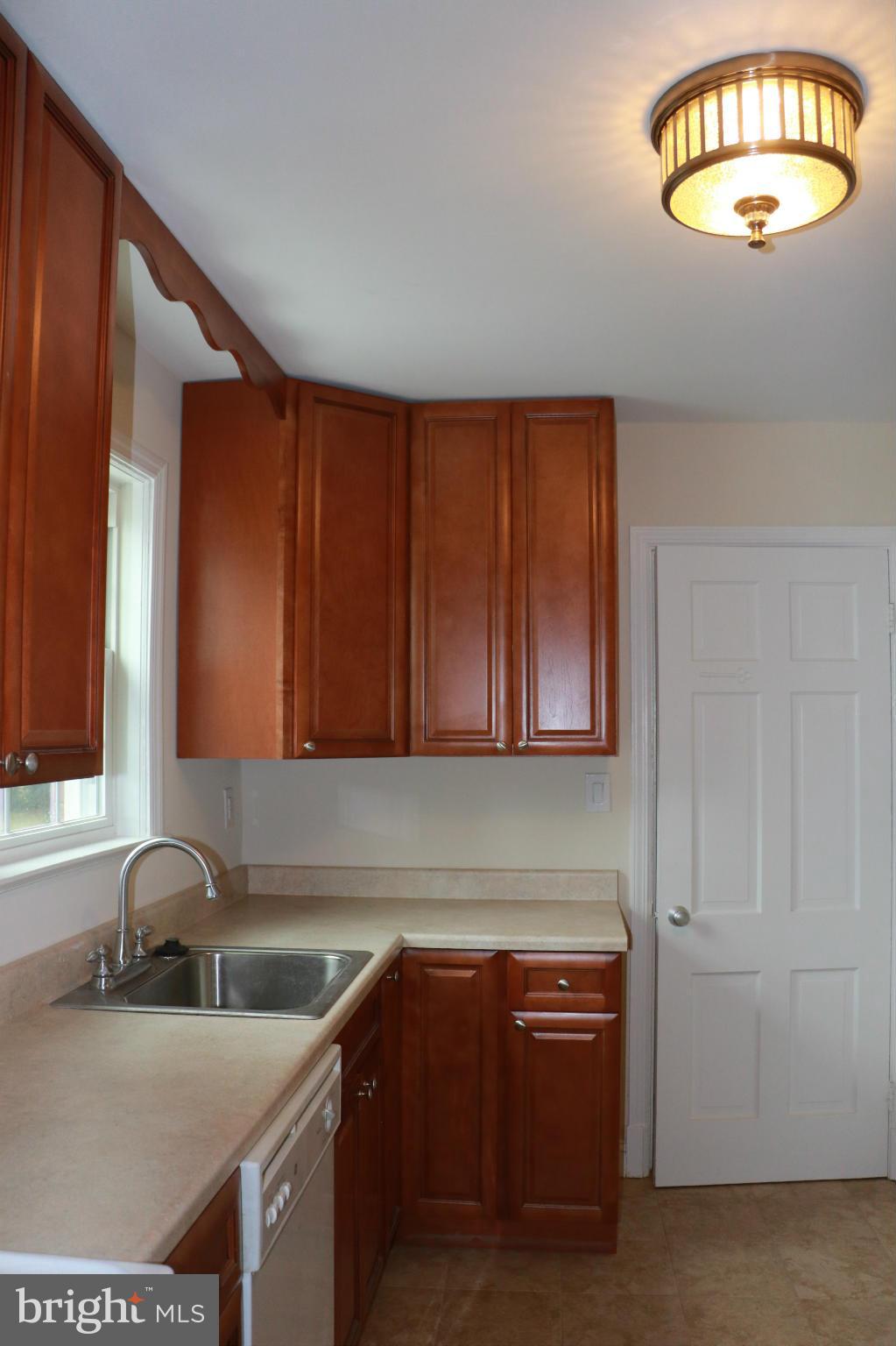 17901 Bentley Road Sandy Spring, MD 20860 - Photo 18 of 29 Kitchen