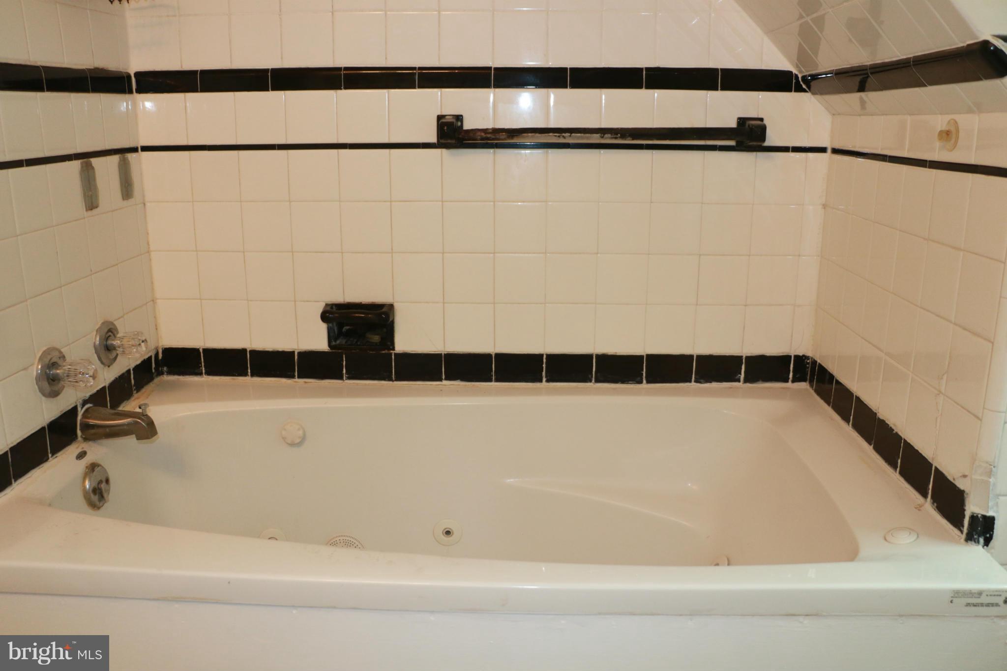 17901 Bentley Road Sandy Spring, MD 20860 - Photo 25 of 29 Bath