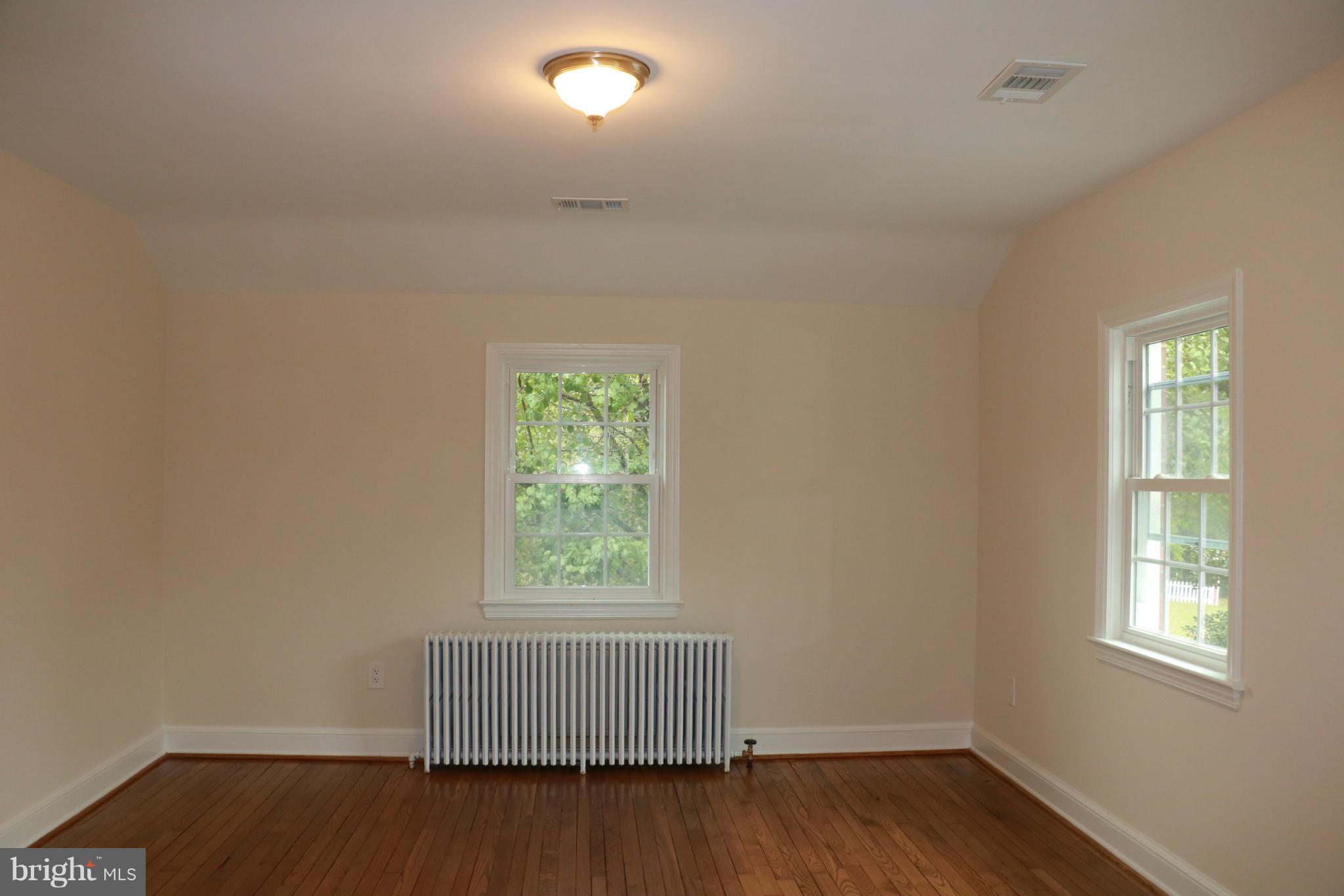 17901 Bentley Road Sandy Spring, MD 20860 - Photo 26 of 29 Bedroom