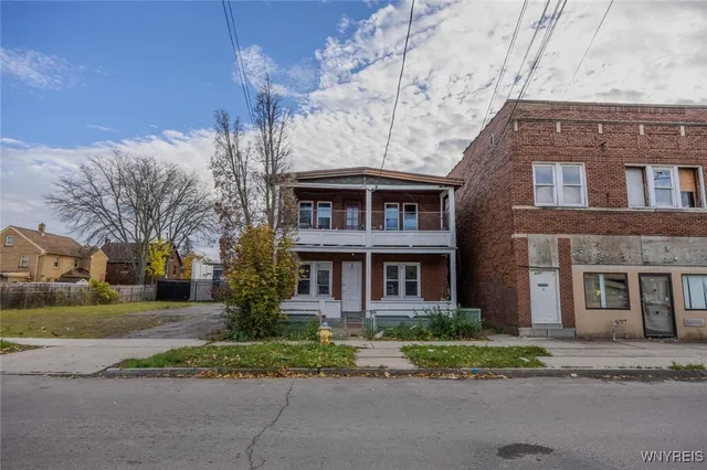 $950 | 2253 Niagara Street, Unit 3, Niagara Falls, NY 14303