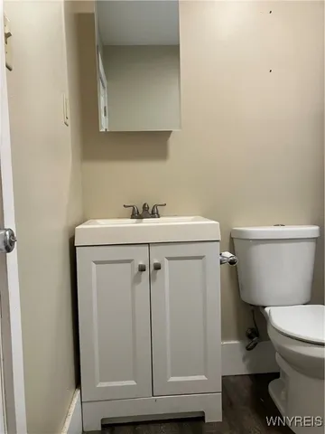 $950 | 2253 Niagara Street, Unit 3, Niagara Falls, NY 14303