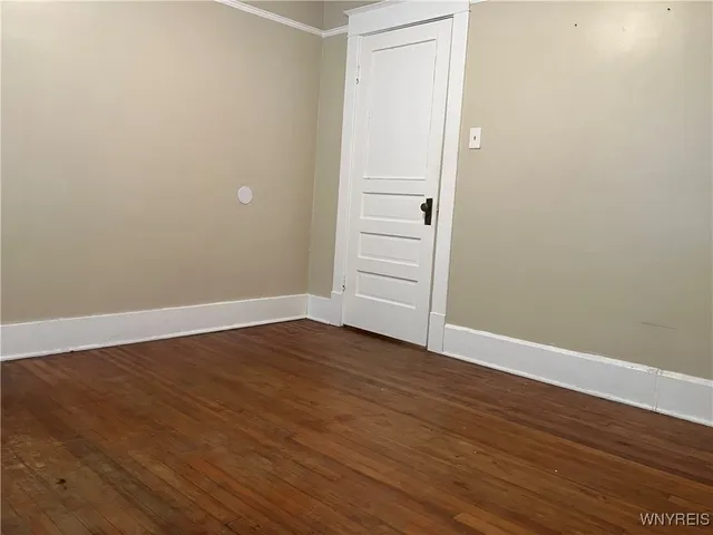 $950 | 2253 Niagara Street, Unit 3, Niagara Falls, NY 14303