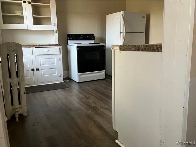 $950 | 2253 Niagara Street, Unit 3, Niagara Falls, NY 14303