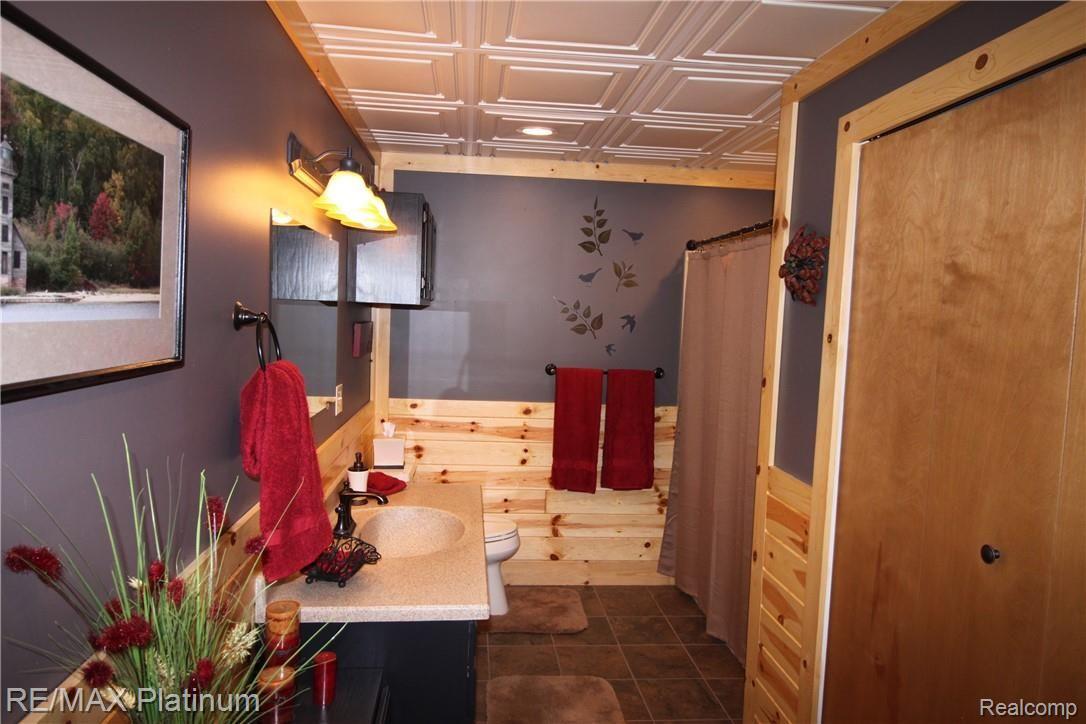 11310 Linden Road Fenton, MI 48430 - Photo 48 of 73 IMG_5091.JPG
