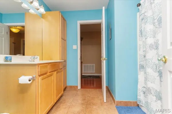 $184,000 | 406 South Church Street, Unit 128, St. Peters, MO 63376