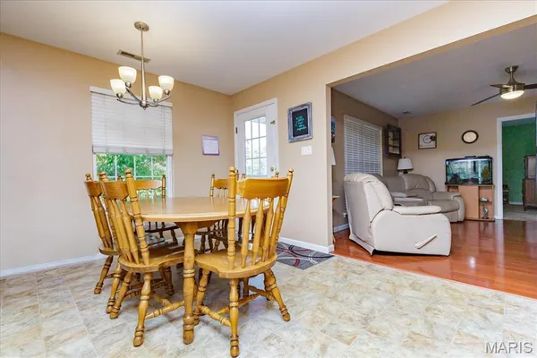 $184,000 | 406 South Church Street, Unit 128, St. Peters, MO 63376