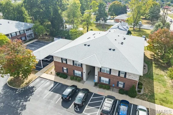 $184,000 | 406 South Church Street, Unit 128, St. Peters, MO 63376
