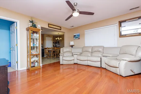 $184,000 | 406 South Church Street, Unit 128, St. Peters, MO 63376