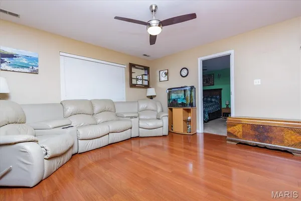 $184,000 | 406 South Church Street, Unit 128, St. Peters, MO 63376