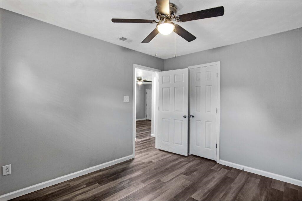 802 Pendleton Street Memphis, TN 38114 - Photo 20 of 22 wooden floor in an empty room