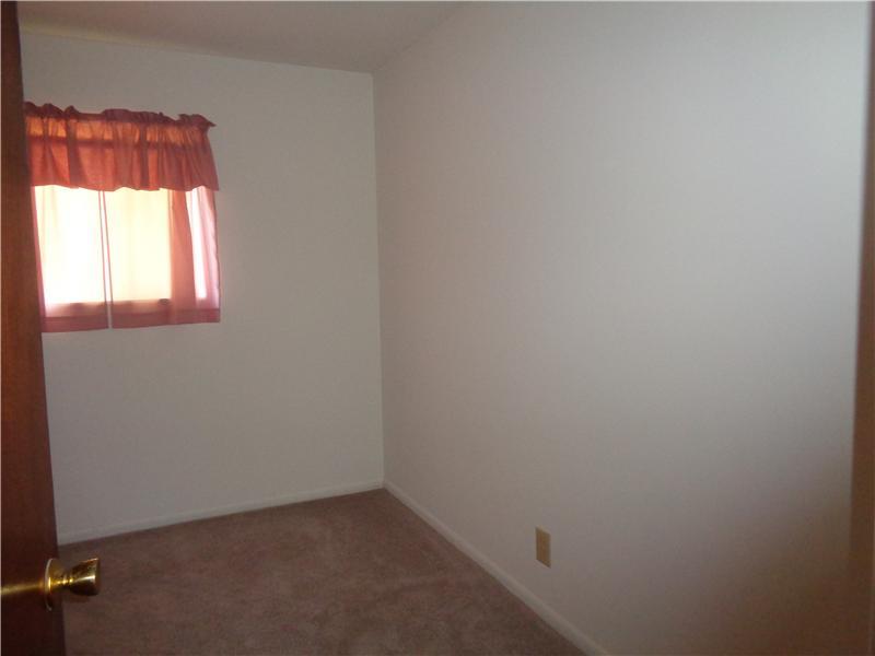 1001 West County Line Road Greenwood, IN 46142 - Photo 5 of 7 Gallery Image 5