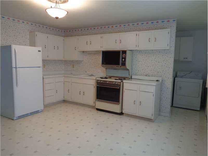 1001 West County Line Road Greenwood, IN 46142 - Photo 6 of 7 Gallery Image 6