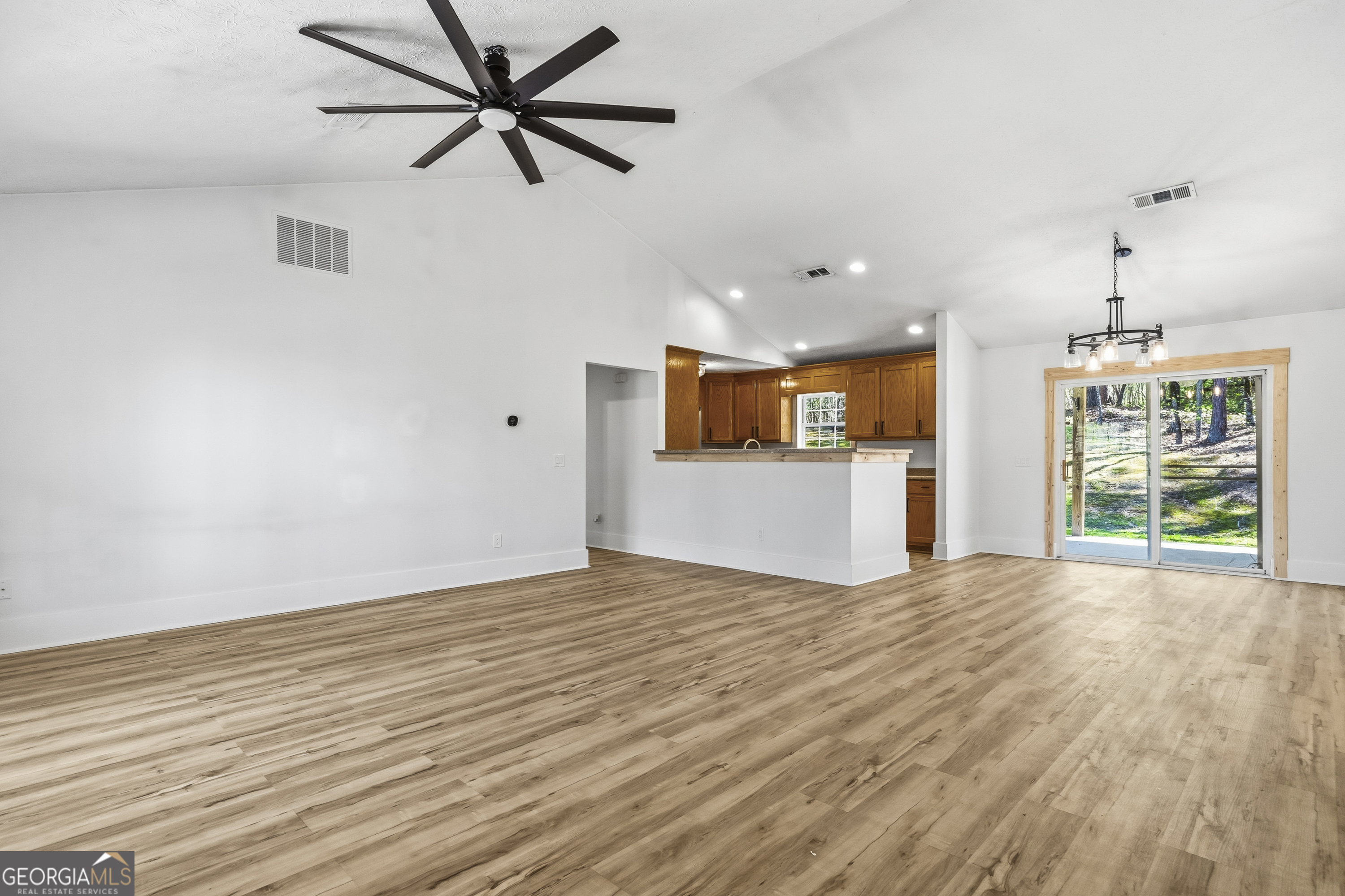 176 Arrowhead Trail Eatonton, GA 31024 - Photo 16 of 47