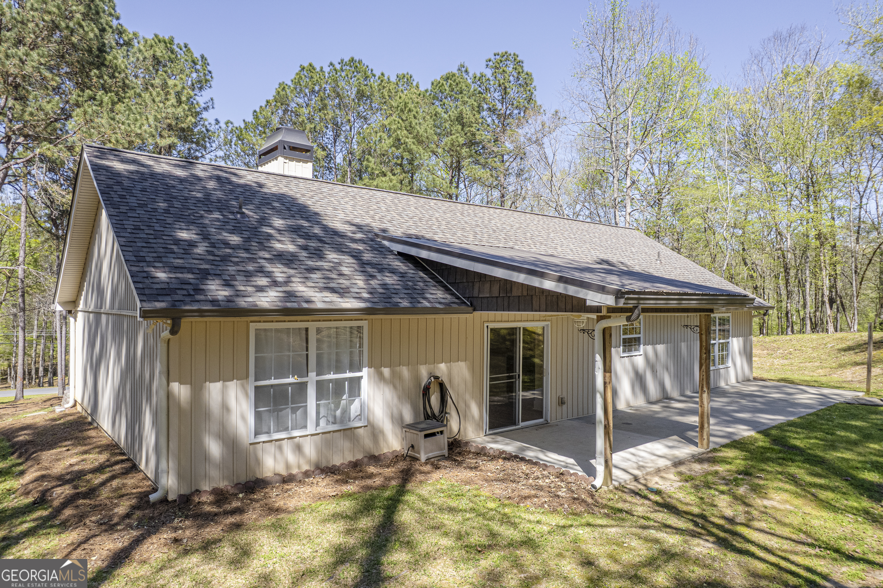 176 Arrowhead Trail Eatonton, GA 31024 - Photo 36 of 45 a view of a patio