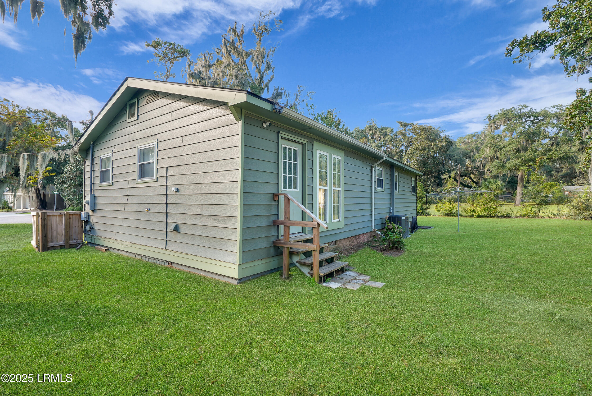 1109 Old Trail Road Beaufort, SC 29902 - Photo 22 of 23 46_dsc00940-1