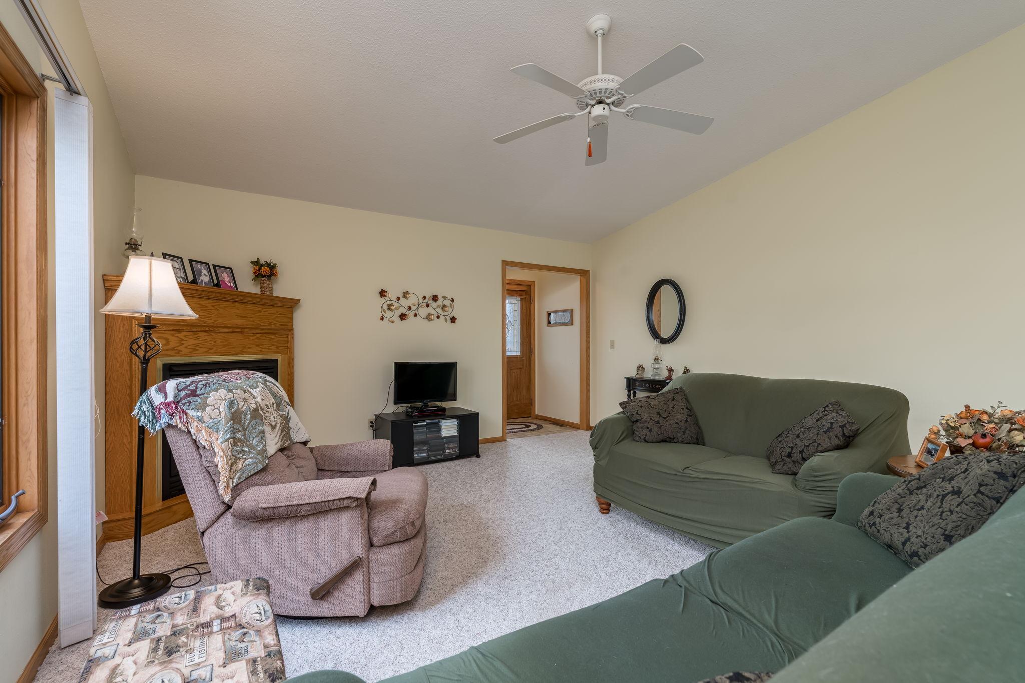 538 4th Street Northwest Montgomery, MN 56069 - Photo 6 of 24