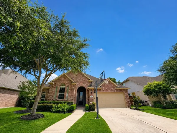 $648,000 | 5811 Caper Shores Lane, Sugar Land, TX 77479