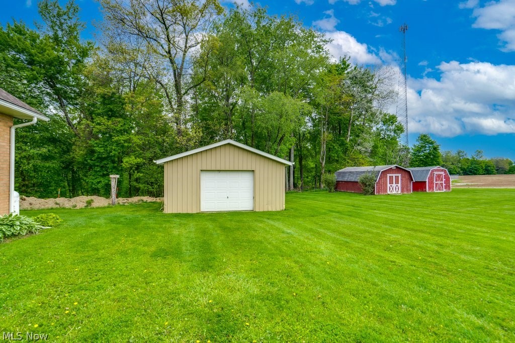 2267 Bellflower Road East Rochester, OH 44625 - Photo 43 of 48