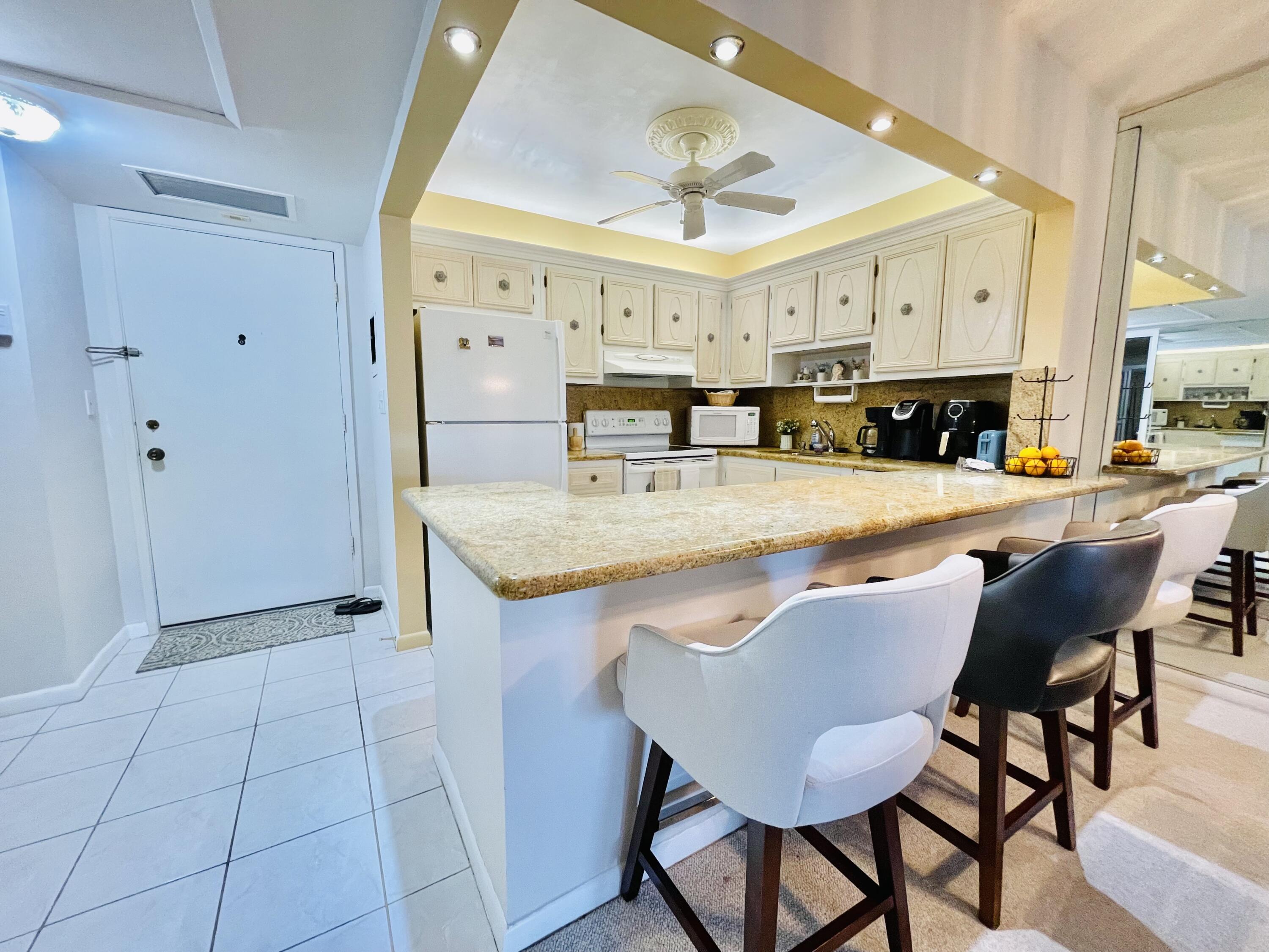 257 South Cypress Road, Unit 443 Pompano Beach, FL 33060 - Photo 6 of 32 IMG_8523