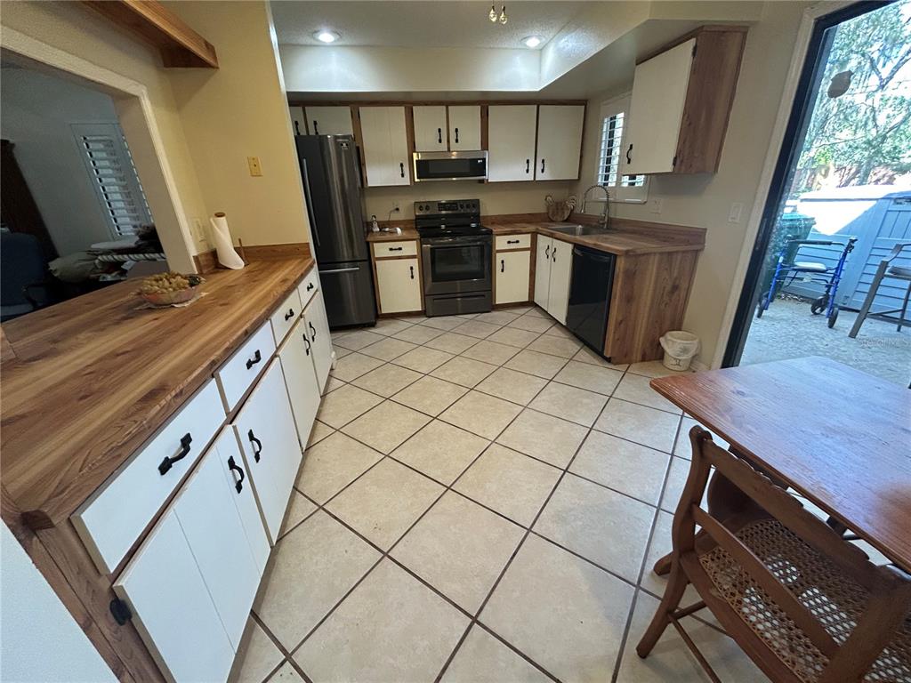 906 Village Green Road DeLand, FL 32720 - Photo 18 of 26