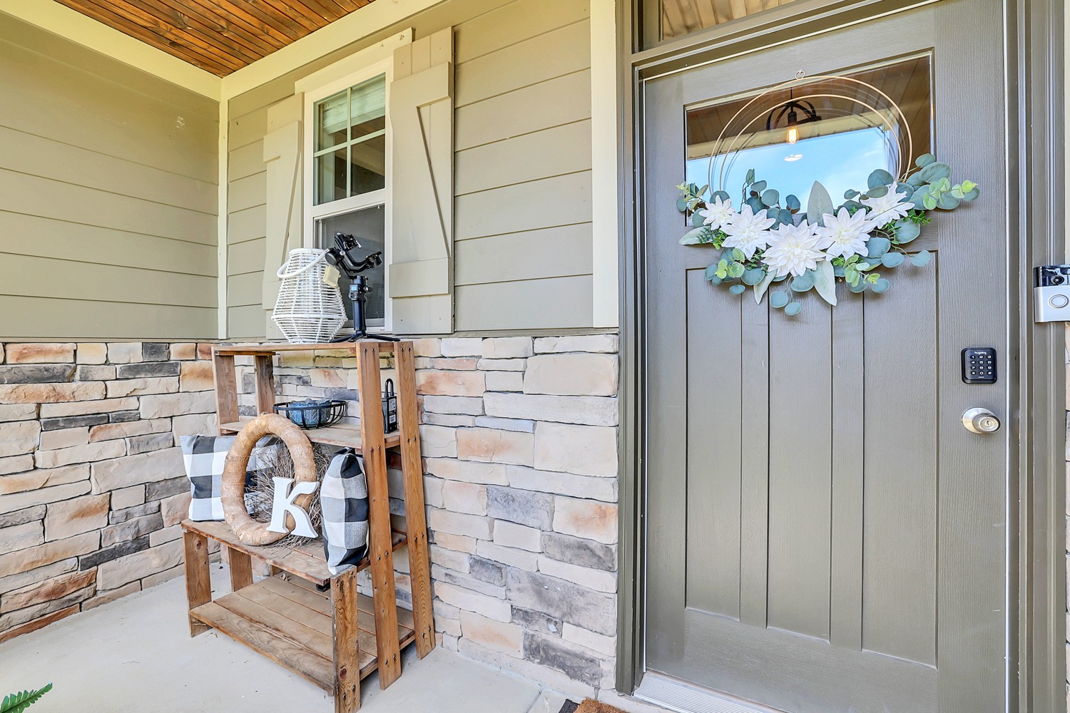 1142 Batbriar Road Murfreesboro, TN 37128 - Photo 6 of 60 a view of a door with a glass door