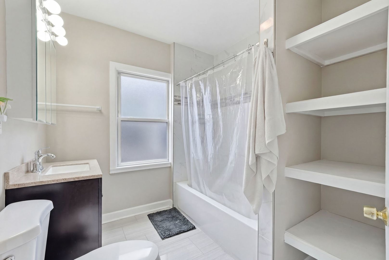 1235 North Harding Avenue Chicago, IL 60651 - Photo 12 of 38